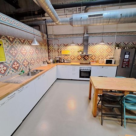 Bed & Bike Barcelona Hostel Екстериор снимка