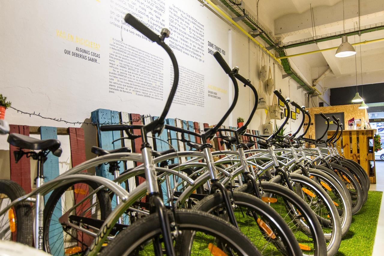 Bed & Bike Barcelona Hostel Екстериор снимка