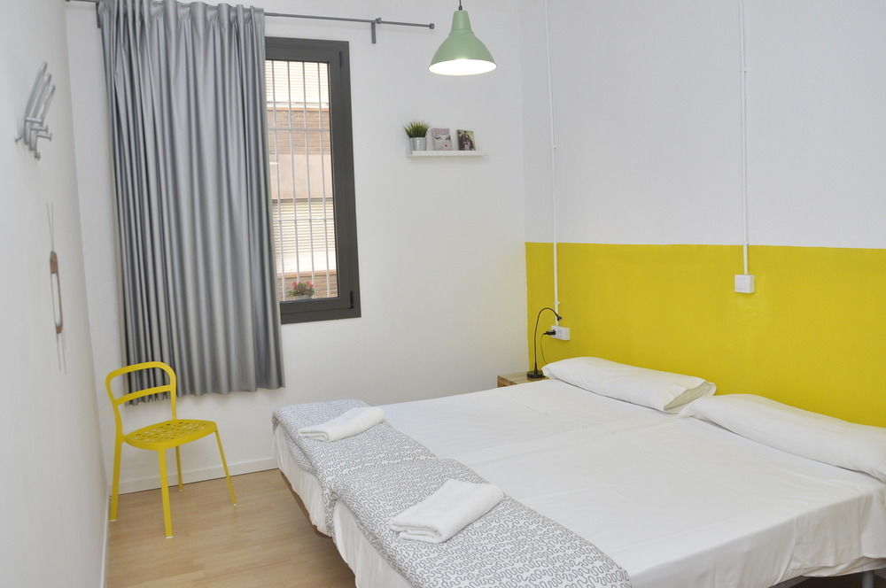 Bed & Bike Barcelona Hostel Екстериор снимка