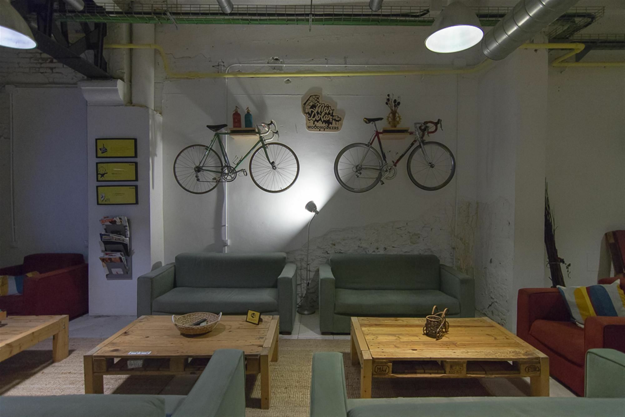 Bed & Bike Barcelona Hostel Екстериор снимка